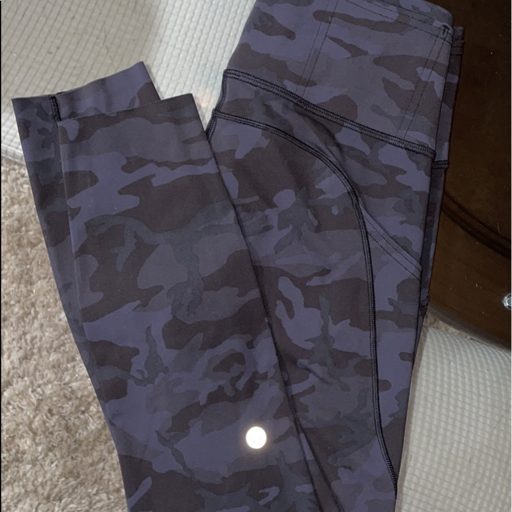 Lululemon camo fast and frees